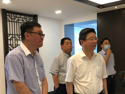 陈炳荣副市长调研利来国际最老品牌网制药